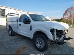 1FTRF3A60JEC83272 2018 FORD F350