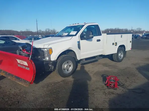 1FTRF3B60HEE24222 2017 FORD F350 - Image 2