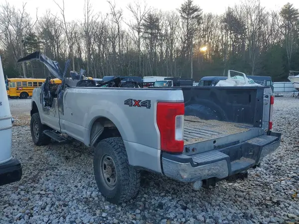 1FTRF3B60KEG28865 2019 FORD F350 - Image 2