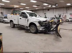 1FTRF3B64KED97517 2019 FORD F350
