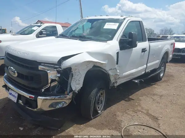 1FTRF3B66LEC38855 2020 FORD F350 - Image 2