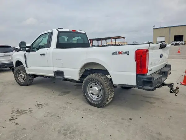 1FTRF3BA4PEC76756 2023 FORD F350 - Image 2