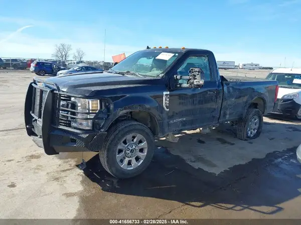 1FTRF3BT5KEF10610 2019 FORD F350 - Image 2