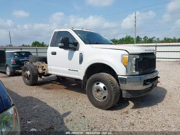 1FTRF3DT0HEE32436 2017 FORD F350 - Image 2