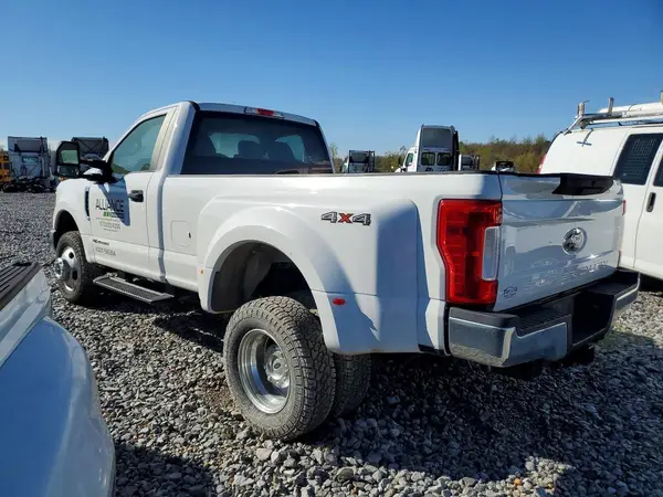 1FTRF3DT5JEB64196 2018 FORD F350 - Image 2