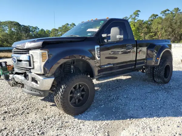 1FTRF3DTXKEC21946 2019 FORD F350 - Image 1