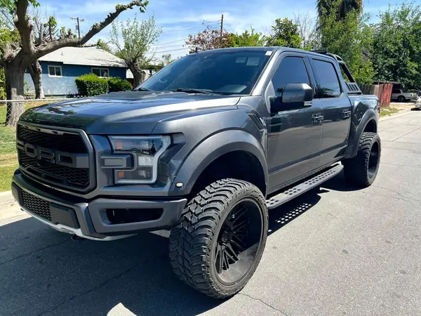 1FTWF1RG2KFA83221 2019 FORD F-150 - Image 2