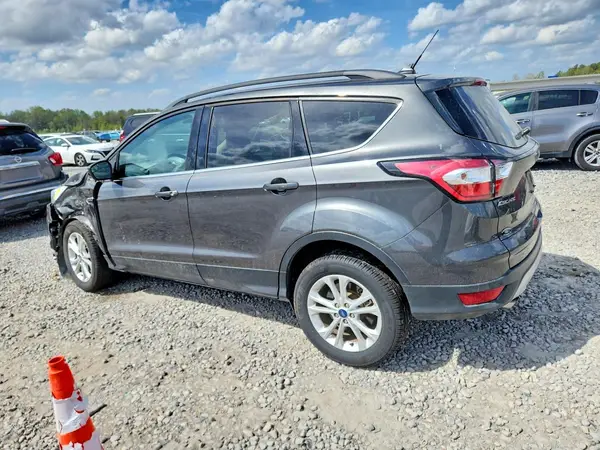 1FVU9HD3JUB67250 2018 FORD ESCAPE - Image 2