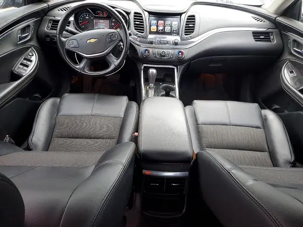 1G1105S32HU111638 2017 CHEVROLET MALIBU - Image 8