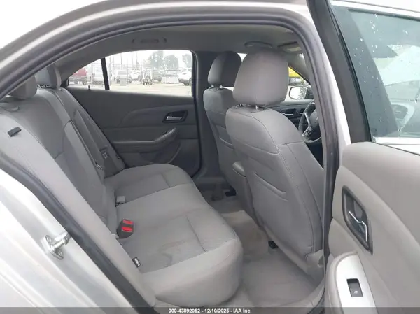1G11A5SA2GU140938 2016 CHEVROLET MALIBU - Image 8