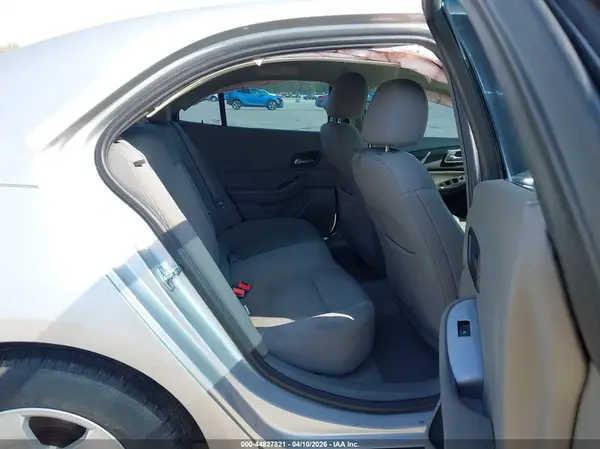 1G11B5SA1GF105714 2016 CHEVROLET MALIBU - Image 8