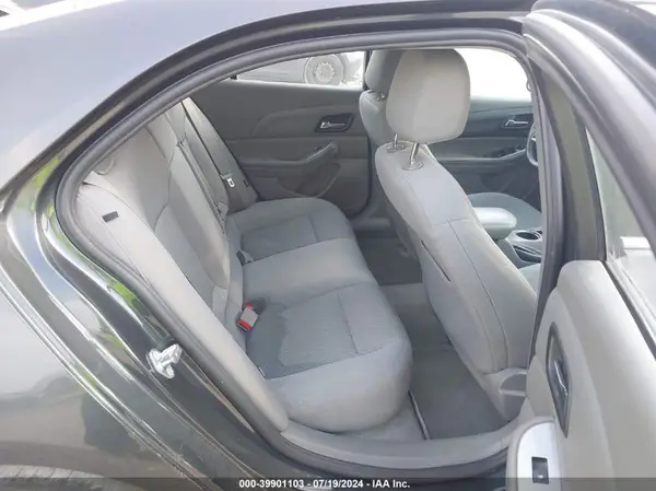 1G11B5SA1GU116885 2016 CHEVROLET MALIBU - Image 8