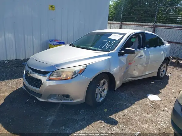1G11B5SA2GF110775 2016 CHEVROLET MALIBU - Image 2