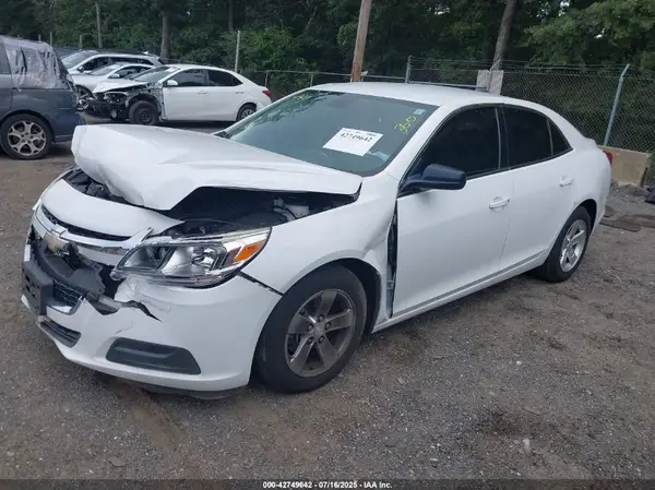 1G11B5SA2GF116740 2016 CHEVROLET MALIBU - Image 2
