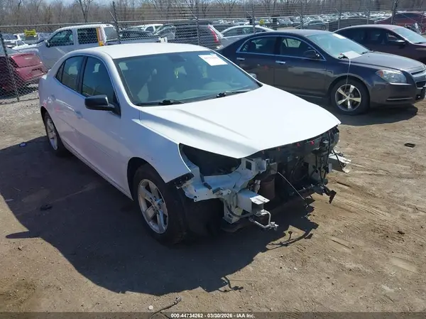 1G11B5SA3GF108209 2016 CHEVROLET MALIBU - Image 1