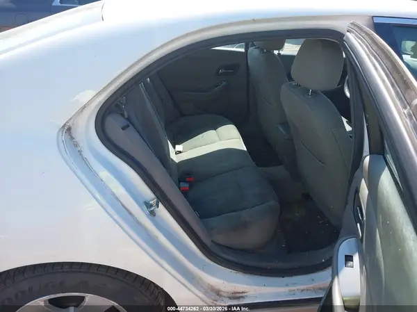 1G11B5SA3GF108209 2016 CHEVROLET MALIBU - Image 8