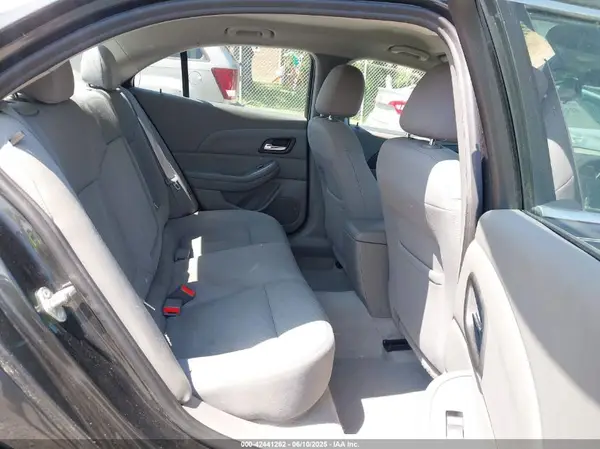 1G11B5SA3GU113230 2016 CHEVROLET MALIBU - Image 8