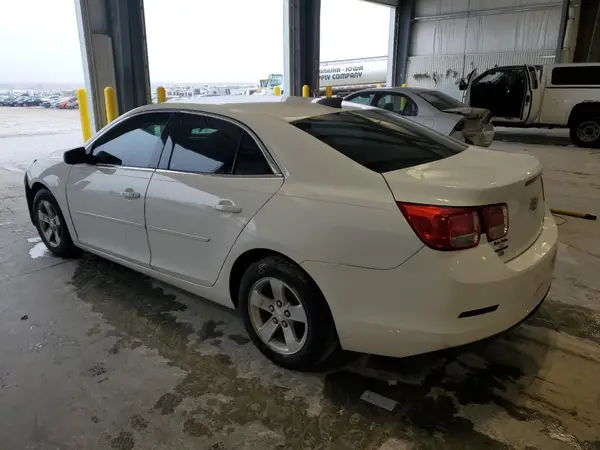 1G11B5SA4GF103777 2016 CHEVROLET MALIBU - Image 2