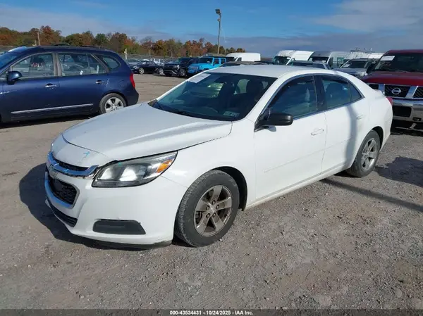 1G11B5SA4GF106677 2016 CHEVROLET MALIBU - Image 2