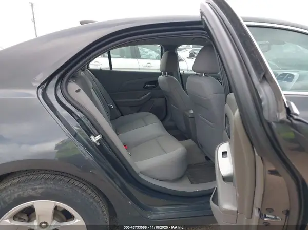 1G11B5SA4GU111504 2016 CHEVROLET MALIBU - Image 8