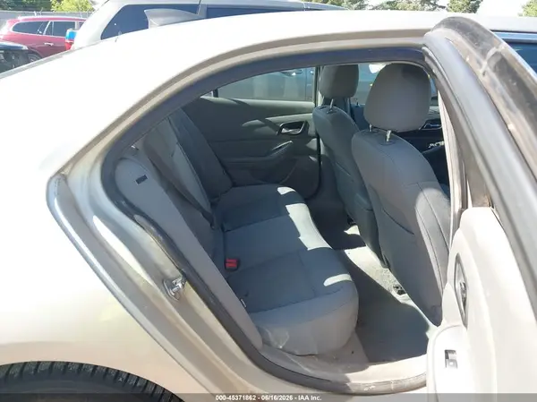 1G11B5SA5GF101892 2016 CHEVROLET MALIBU - Image 8