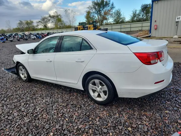1G11B5SA5GF102539 2016 CHEVROLET MALIBU - Image 2