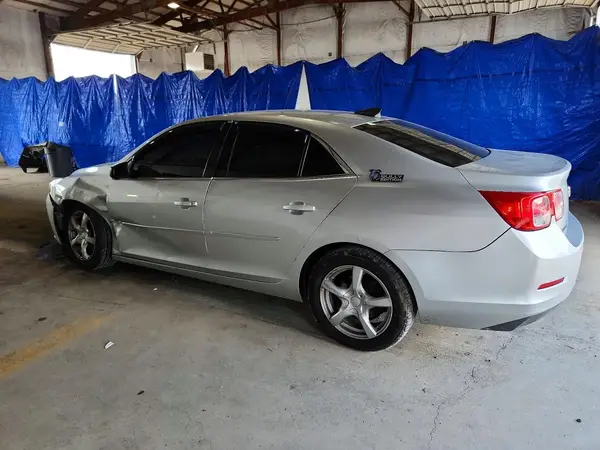 1G11B5SA5GF103819 2016 CHEVROLET MALIBU - Image 2