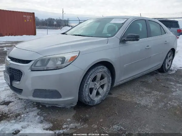 1G11B5SA7GF120752 2016 CHEVROLET MALIBU - Image 2