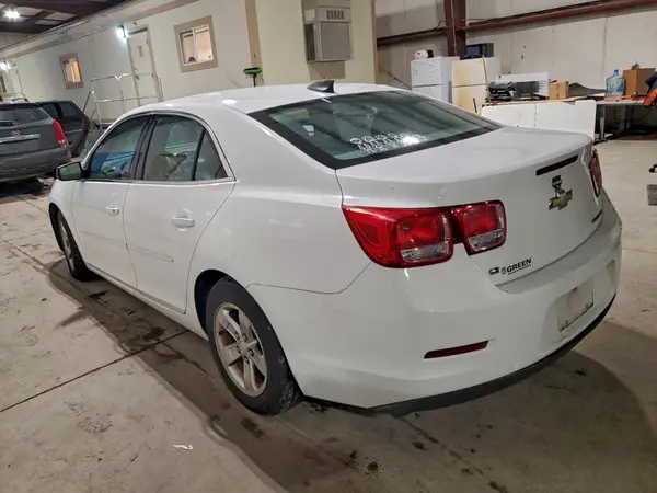 1G11B5SA8GF106102 2016 CHEVROLET MALIBU - Image 2