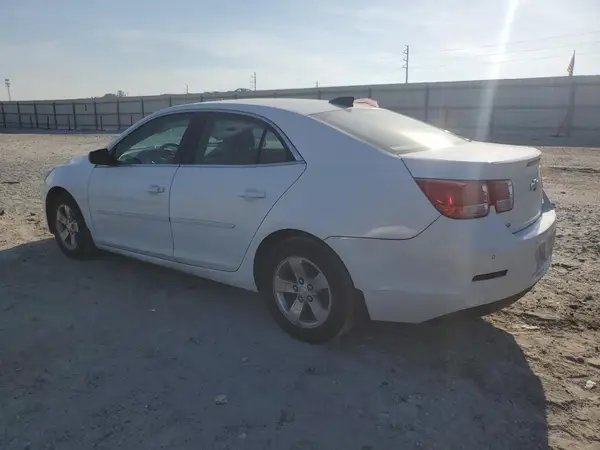 1G11B5SA8GF114202 2016 CHEVROLET MALIBU - Image 2