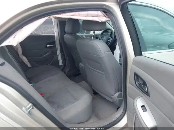 1G11B5SA9GF124270 2016 CHEVROLET MALIBU - Image 8