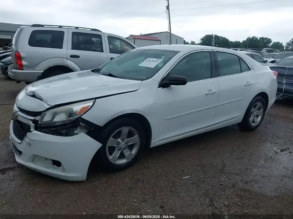 1G11B5SA9GF125869 2016 CHEVROLET MALIBU - Image 2