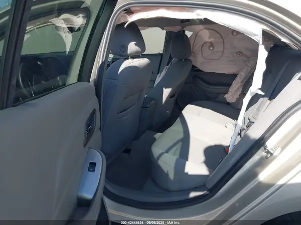 1G11B5SA9GF132417 2016 CHEVROLET MALIBU - Image 8