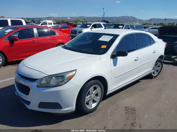 1G11B5SAXGF111477 2016 CHEVROLET MALIBU - Image 2