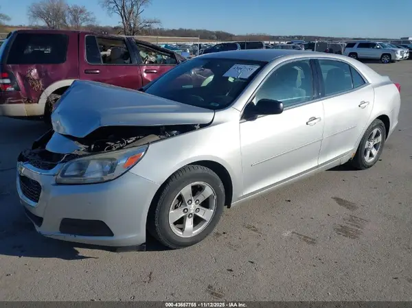 1G11B5SAXGF123158 2016 CHEVROLET MALIBU - Image 2