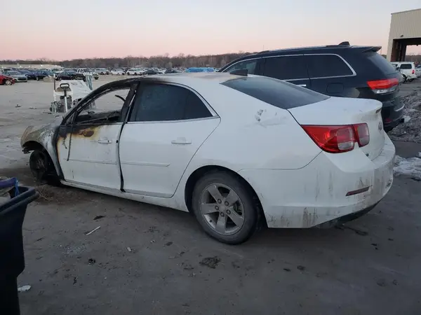 1G11B5SAXGF125461 2016 CHEVROLET MALIBU - Image 2
