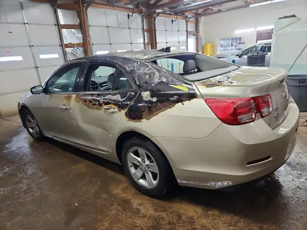 1G11B5SAXGF141420 2016 CHEVROLET MALIBU - Image 2