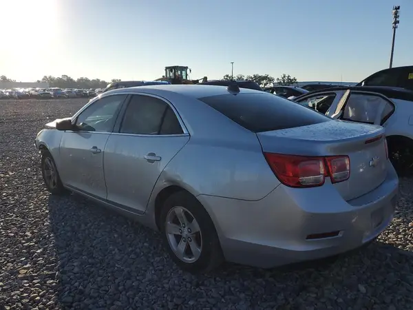 1G11B5SL2EF135349 2022 CHEVROLET MALIBU - Image 2