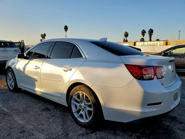 1G11C5SA1GF104138 2016 CHEVROLET MALIBU - Image 2