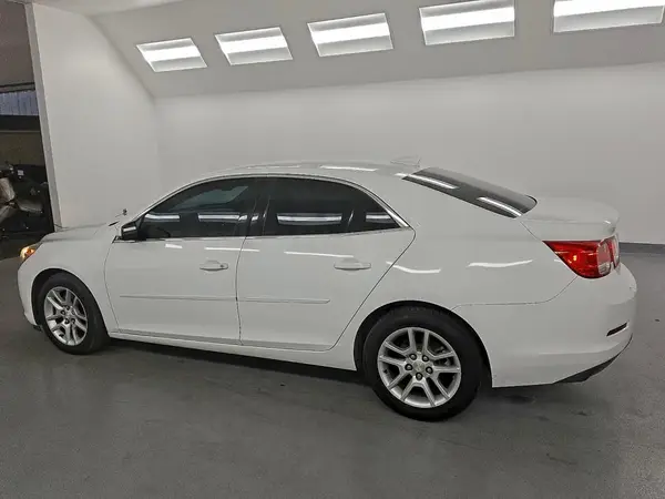1G11C5SA1GF117696 2016 CHEVROLET MALIBU - Image 2