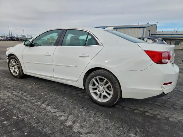 1G11C5SA5GF112467 2016 CHEVROLET MALIBU - Image 2