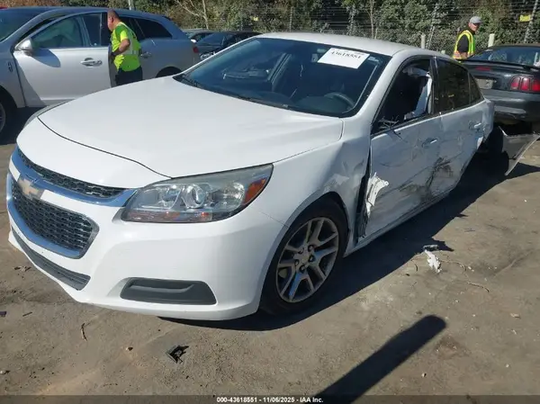 1G11C5SA8GF163705 2016 CHEVROLET MALIBU - Image 2