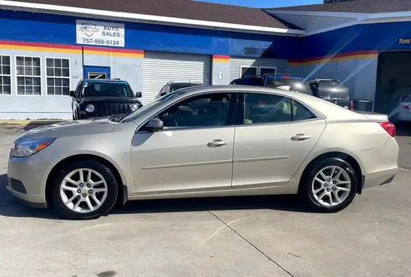 1G11C5SA9GF110480 2016 CHEVROLET MALIBU - Image 2