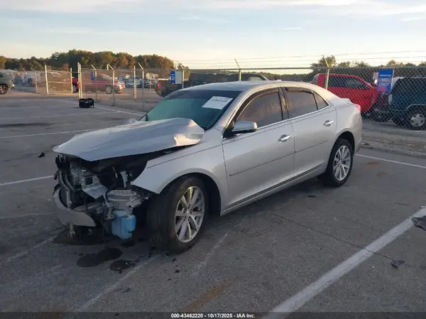 1G11E5SA0GF102083 2016 CHEVROLET MALIBU - Image 2