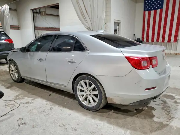 1G11E5SA0GF102505 2016 CHEVROLET MALIBU - Image 2