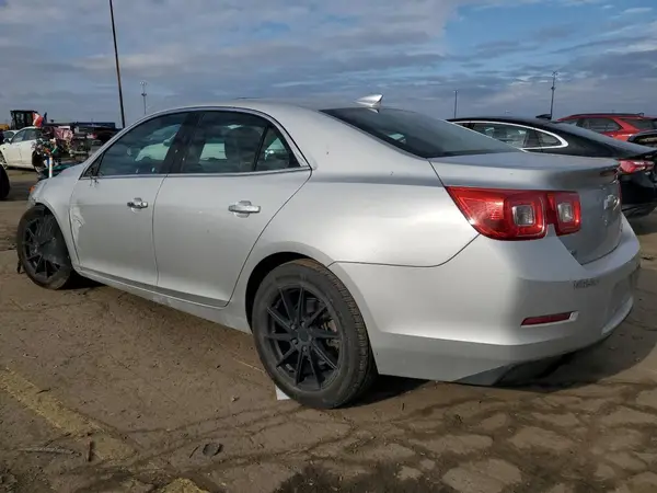 1G11E5SA0GF103735 2016 CHEVROLET MALIBU - Image 2