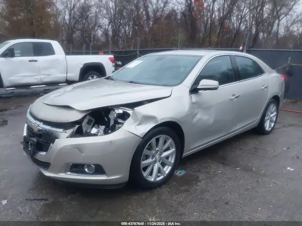1G11E5SA0GF132250 2016 CHEVROLET MALIBU - Image 2