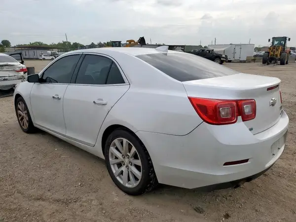 1G11E5SA0GF135438 2016 CHEVROLET MALIBU - Image 2