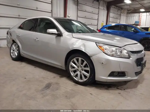 1G11E5SA0GF135620 2016 CHEVROLET MALIBU - Image 1