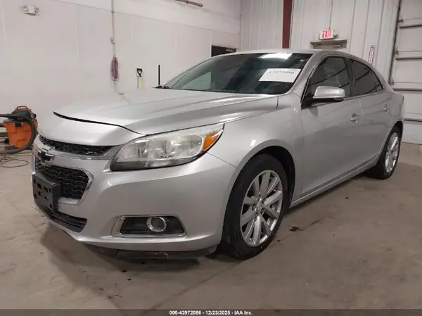 1G11E5SA0GF135620 2016 CHEVROLET MALIBU - Image 2